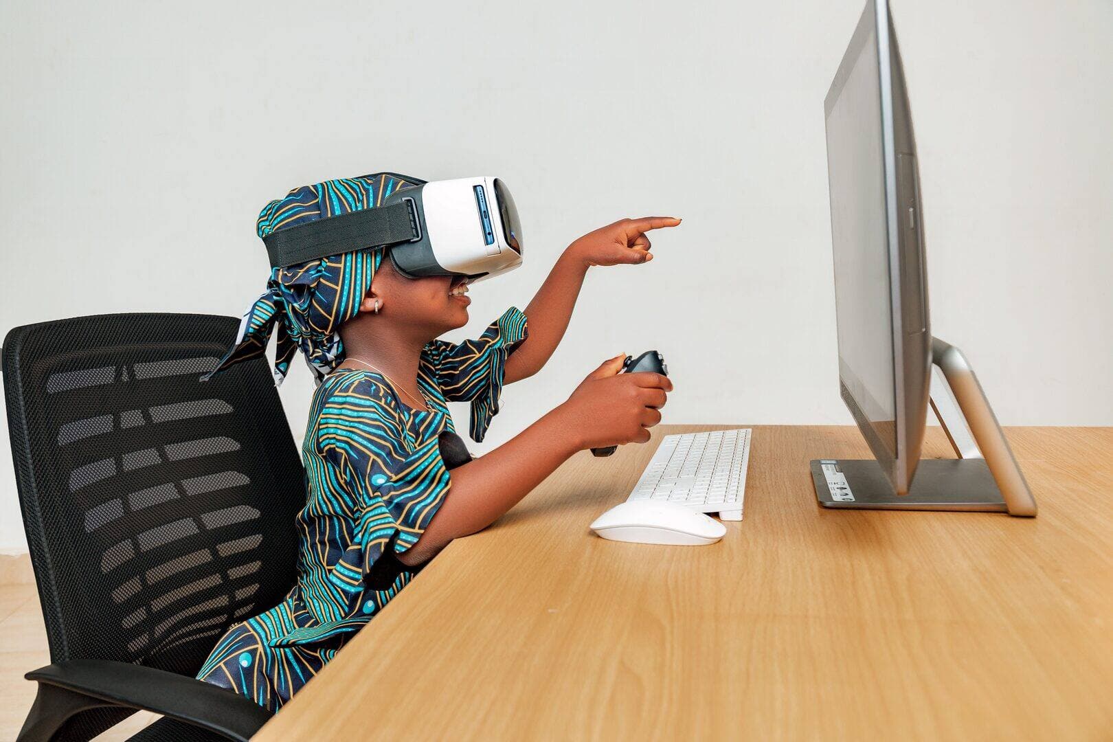 Jeunes africains en apprentissage numérique